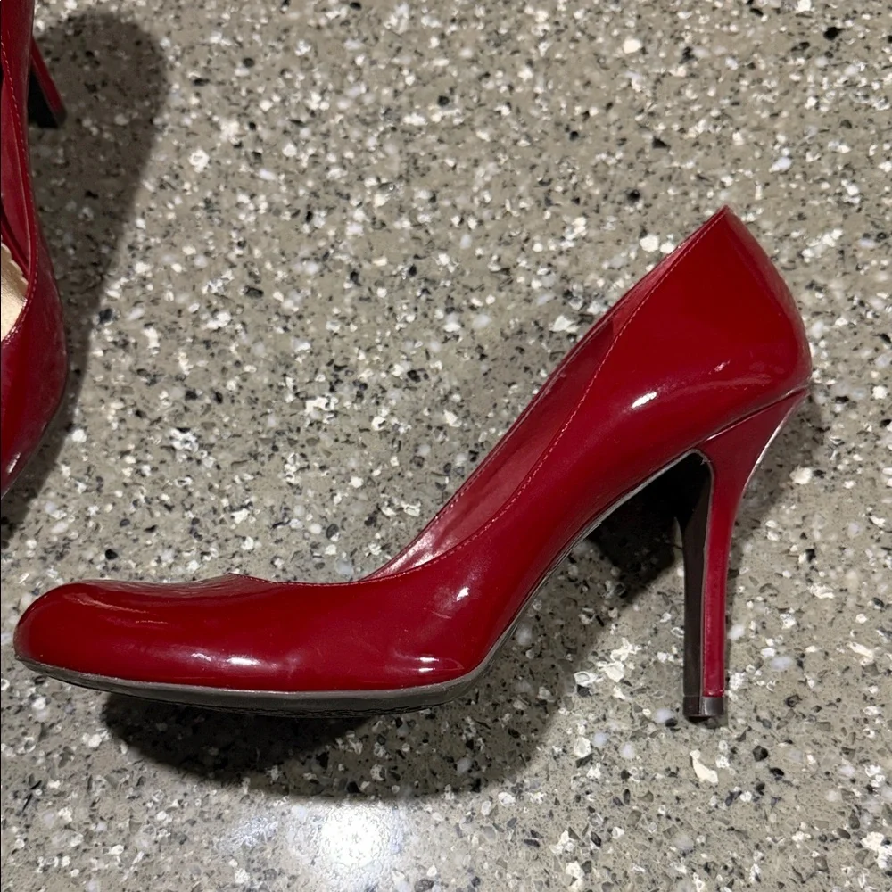Jessica Simpson Red Patent Round Toe Heels - Picture 6 of 14